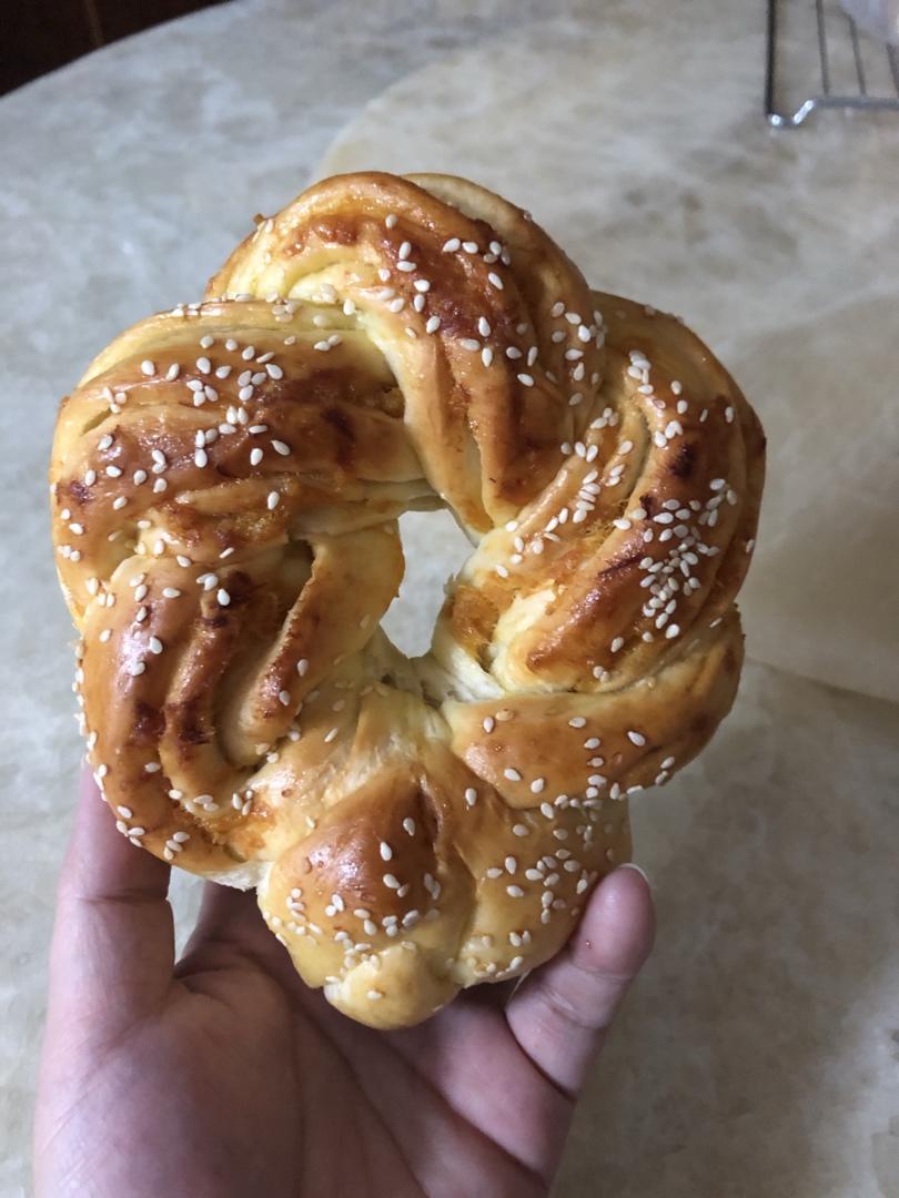 香葱肉松手撕面包_消耗沙拉酱