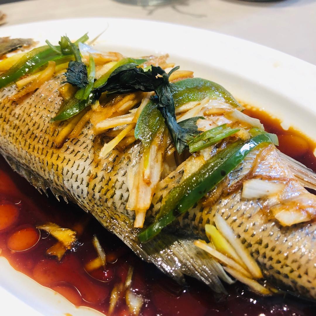 清蒸鲈鱼