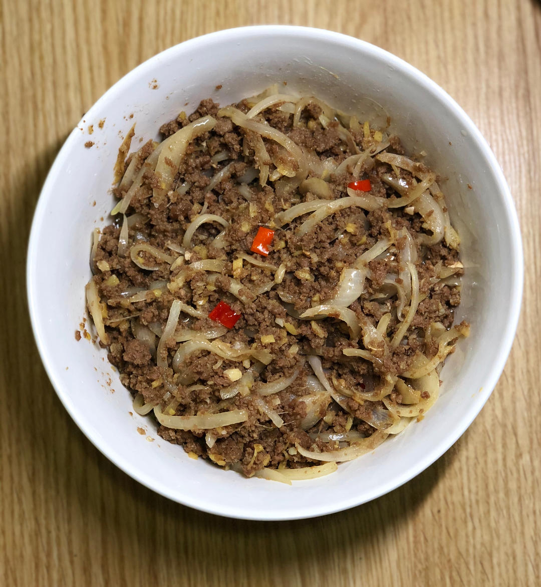 厨师长教你：“碎炒牛肉”的家常做法，开胃又下饭，先收藏起来