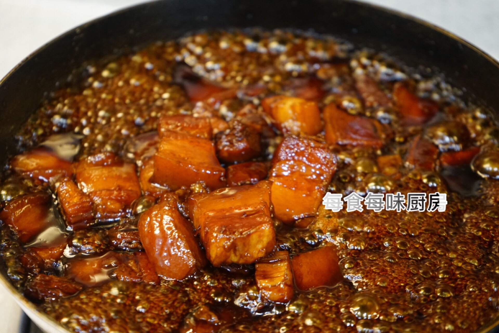 肥而不腻/入口即化/浓油赤酱的秘制砂锅红烧肉的做法 步骤10