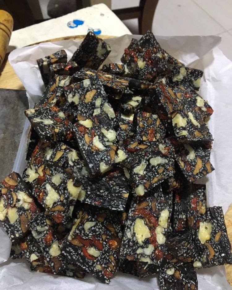 阿胶糕（固元膏）