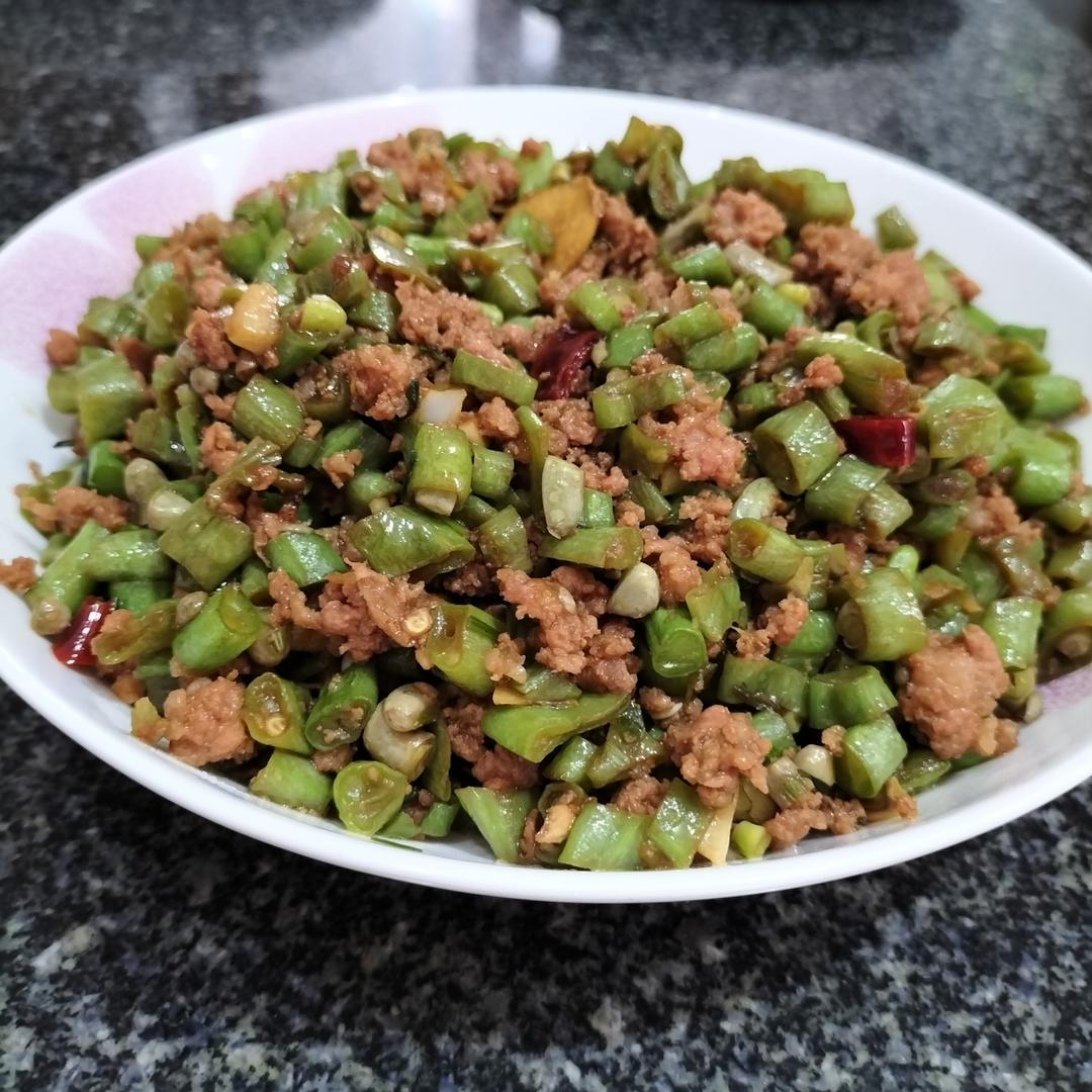 厨师长教你：“豆角炒肉末”的家常做法，非常下饭赶紧收藏