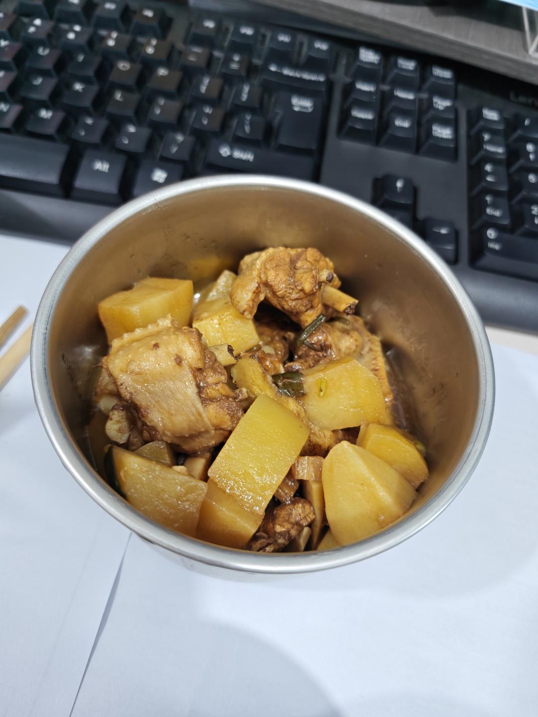 土豆烧鸡（非常下饭哦~）