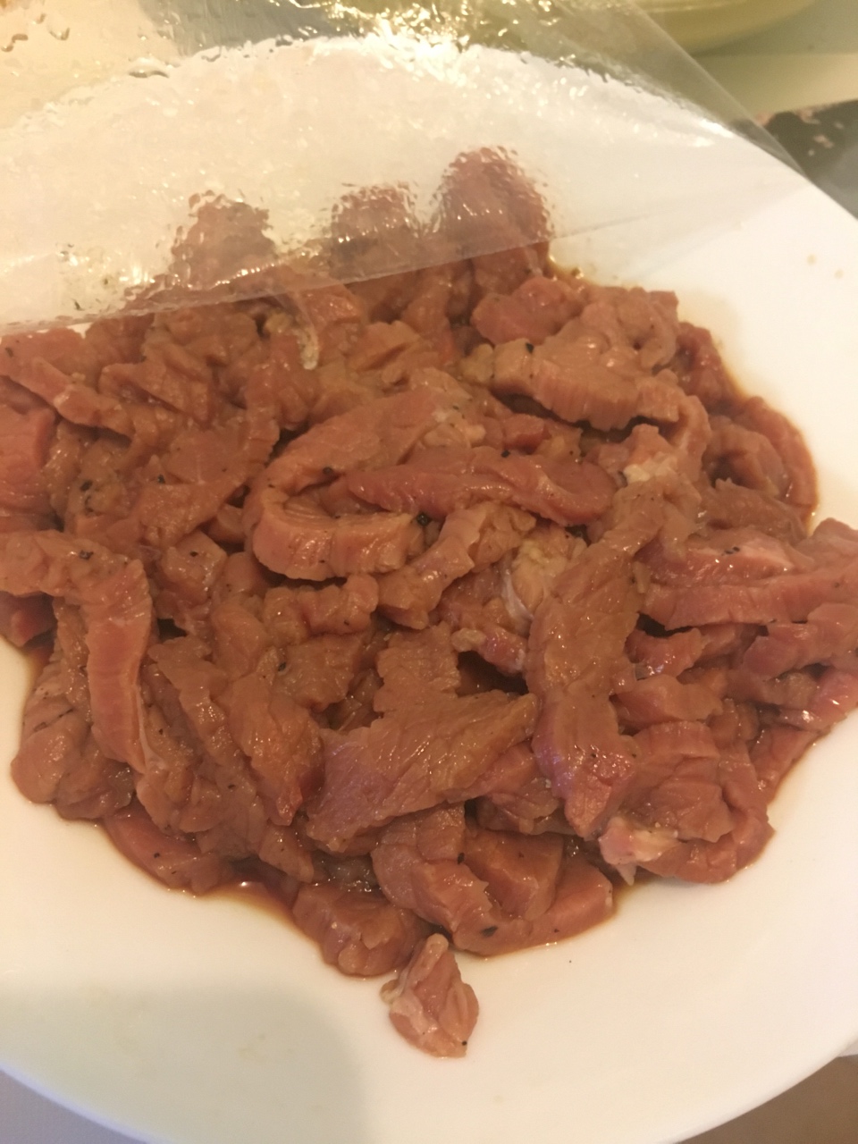 独食喵在德国-熏肠杭椒牛肉的做法 步骤1