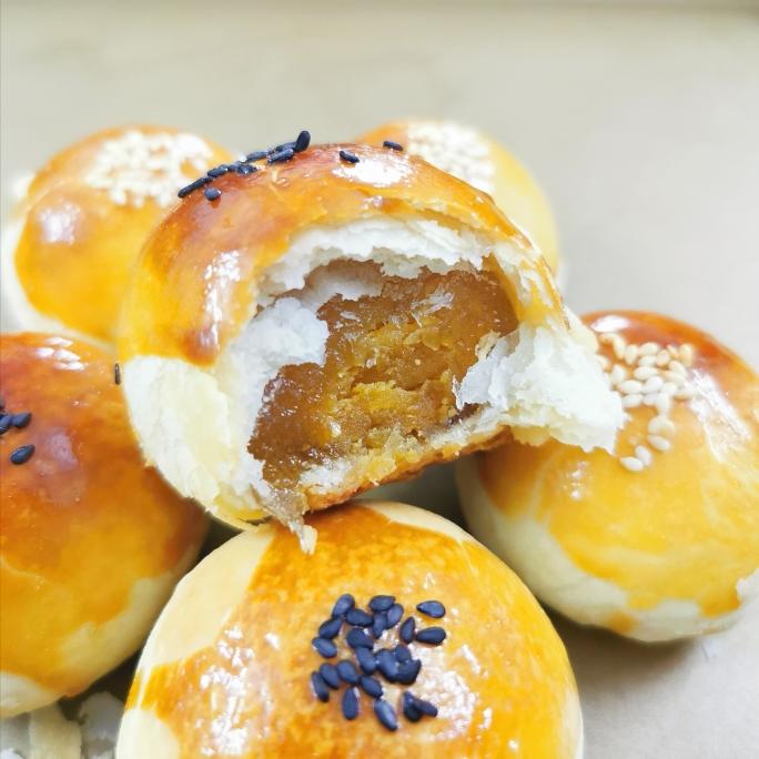蛋黄酥的做法