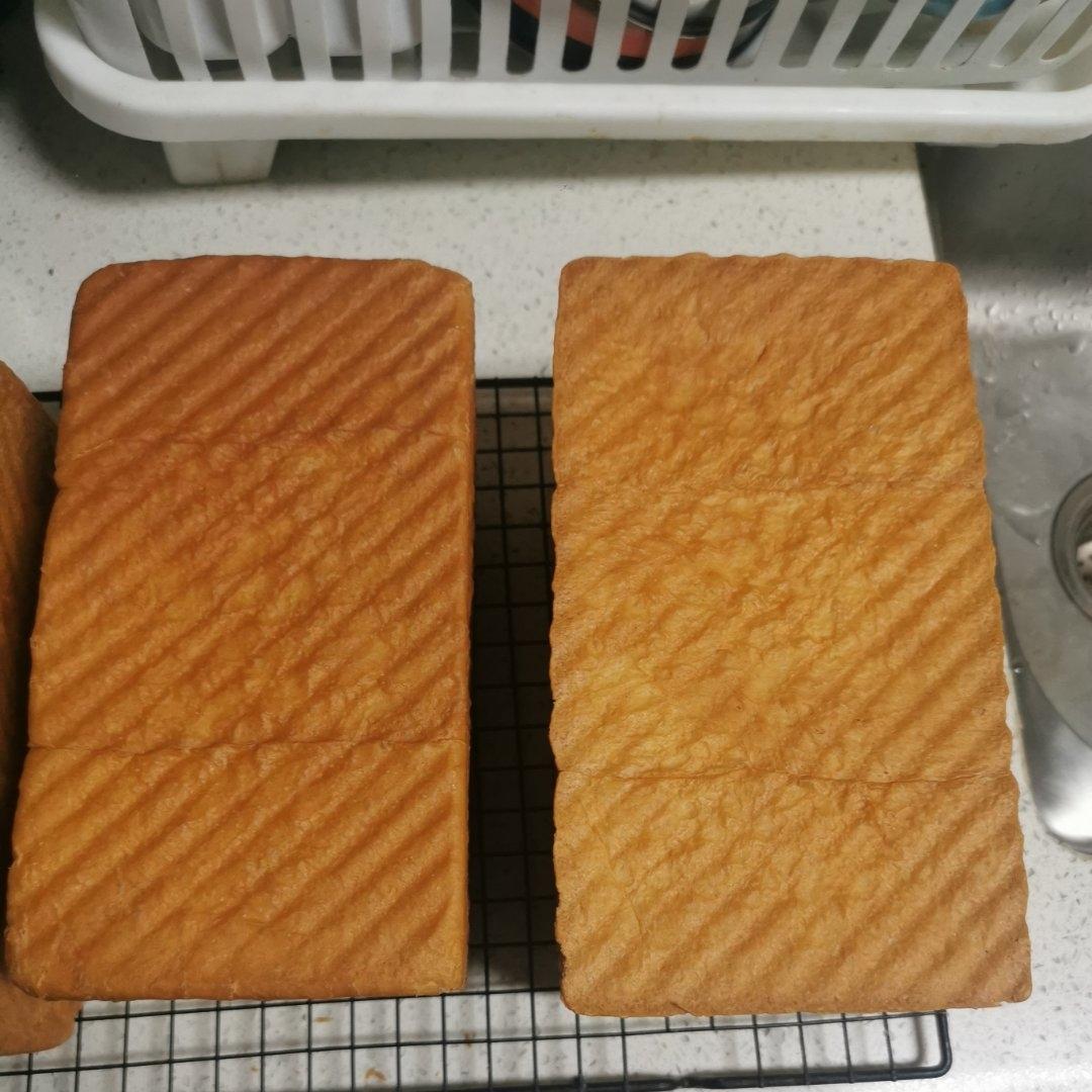 吐司方包，女儿说和来自台湾的爸爸糖一样好看好吃。零失败（是指我个人制作没有失败过）。