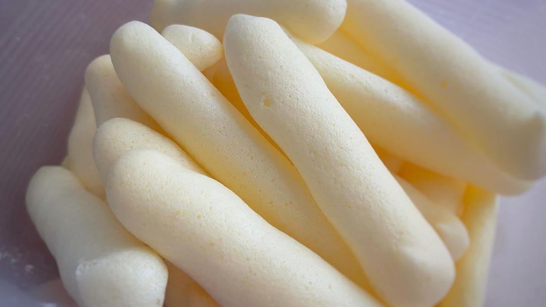 入口即化 没牙也能吃的零食——米泡芙