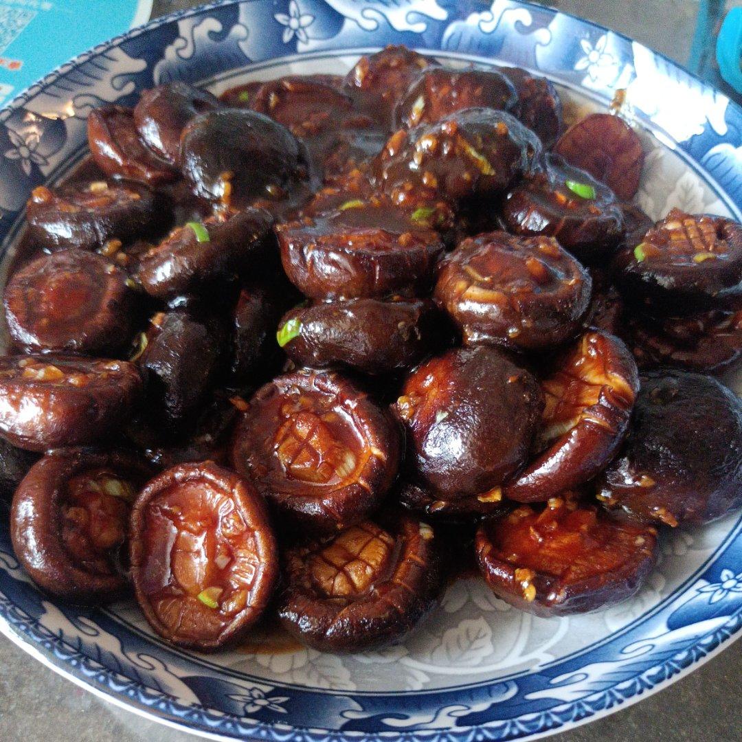 鲜嫩多汁，比鲍鱼还好吃红烧香菇