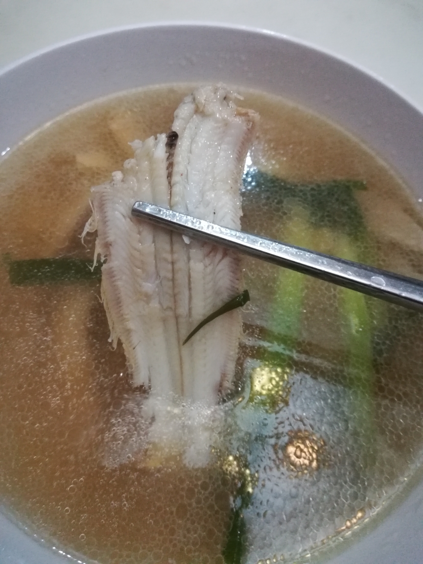 美味龙利鱼汤的做法