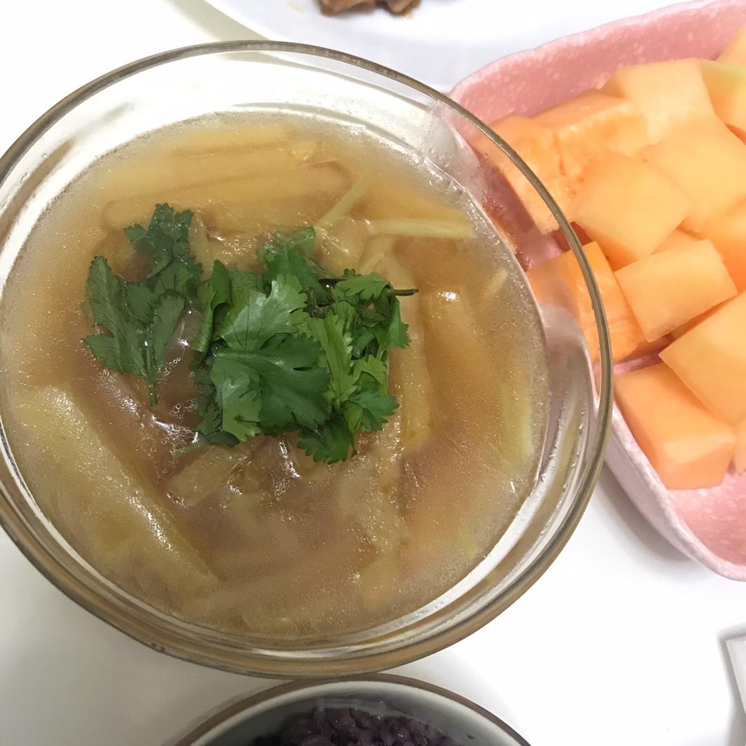 蒜苗土豆汤