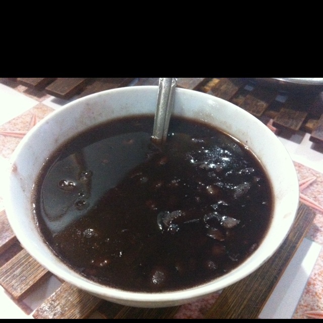 黑糯米红枣红糖补血养胃甜粥