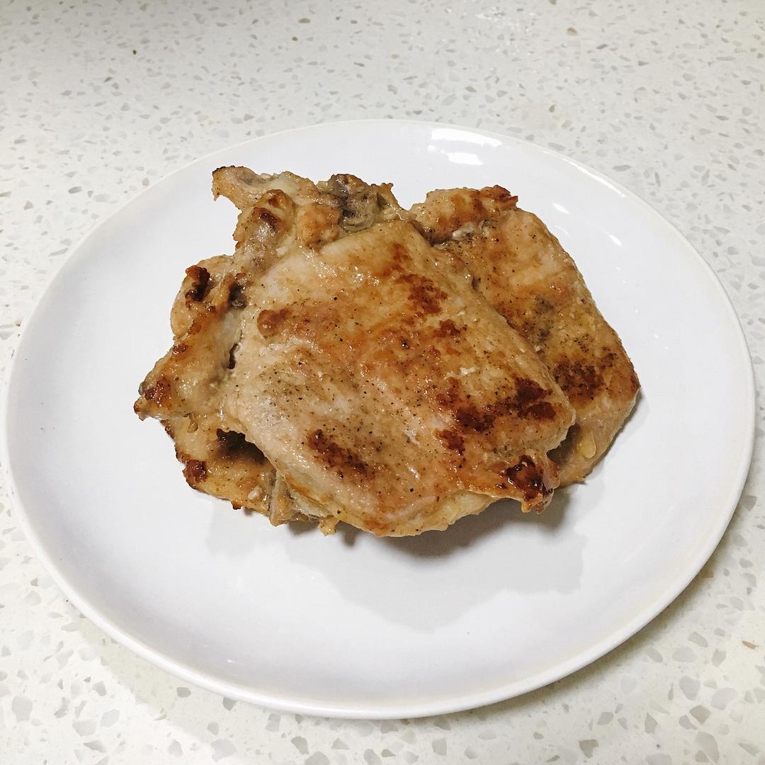 煎猪扒（超简单）和其他的猪扒在这食谱的最下面