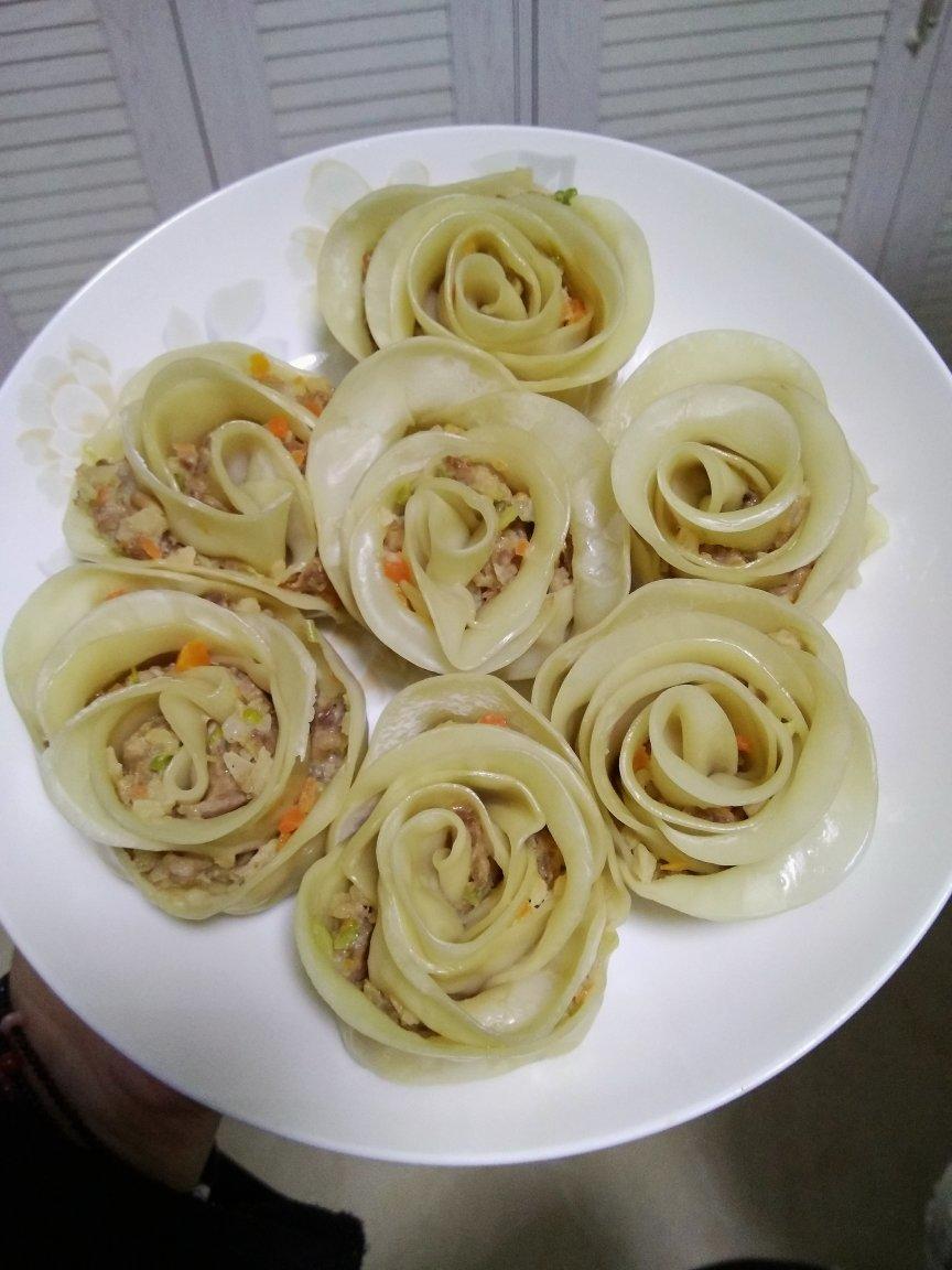 玫瑰花水煎饺