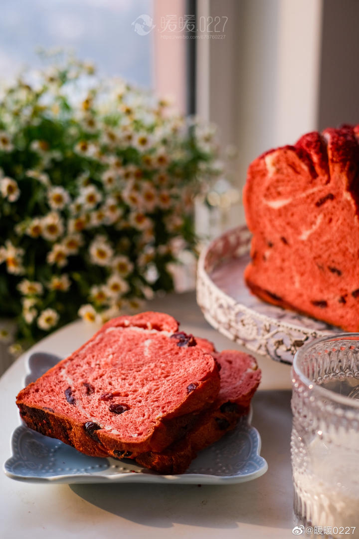 爱做面包的自由姐做的红丝绒吐司丨红红火火迎新年