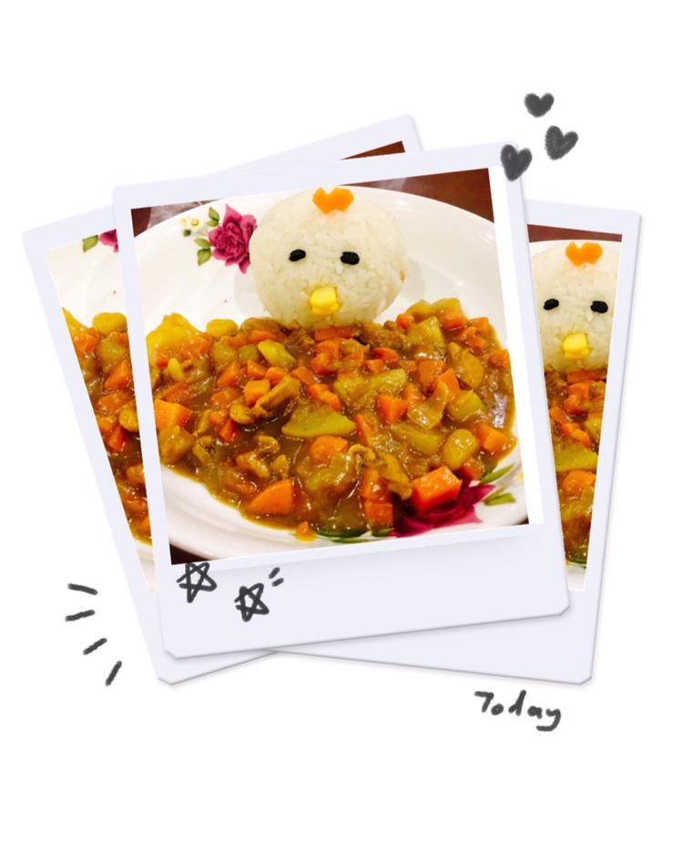 人见人爱花见花开🐤         三只小鸡日式咖喱饭