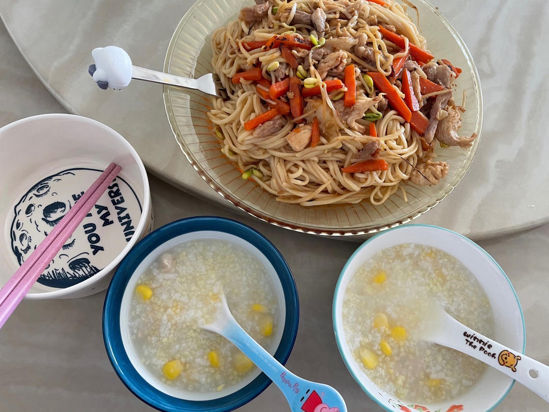 三丝炒面：炒面如何不粘锅