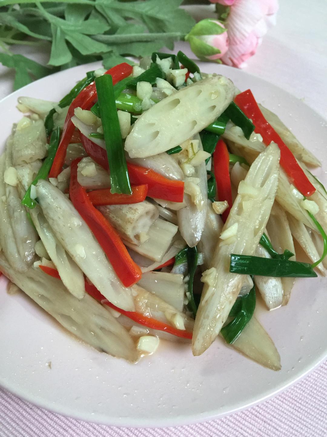 醋溜藕带的做法