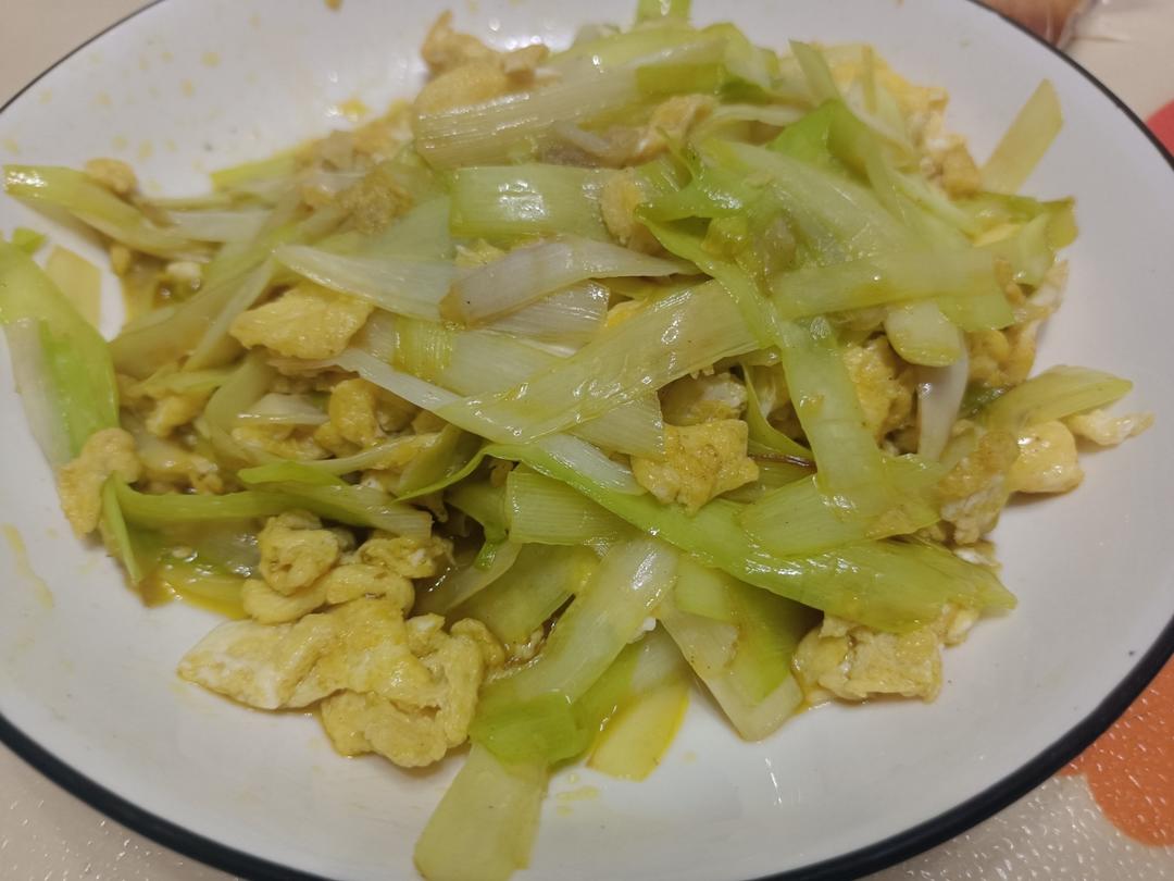 整个简单的韭黄炒蛋（手把手教学）