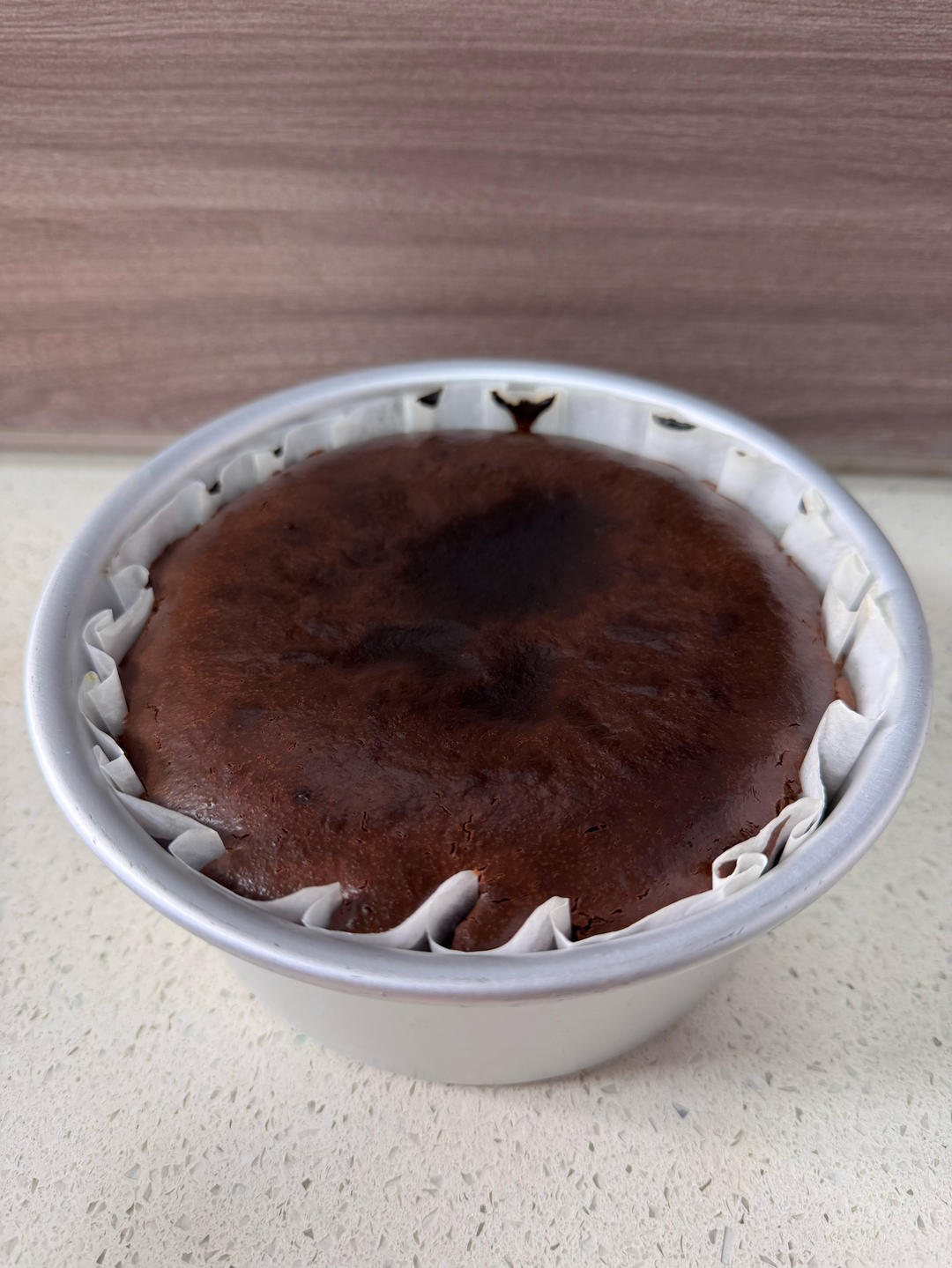 巧克力巴斯克蛋糕