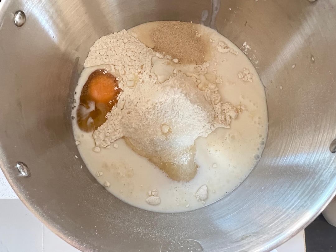 纯奶手撕吐司的做法 步骤1