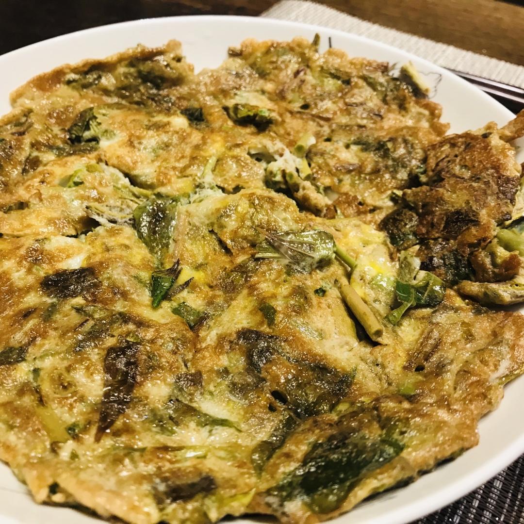 香椿芽摊鸡蛋