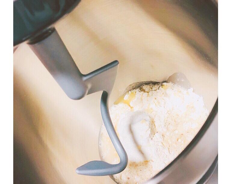 纯奶手撕吐司的做法 步骤1