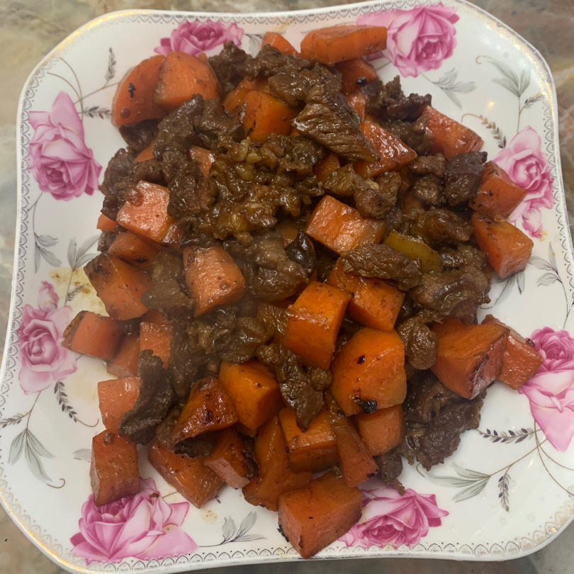 红烧牛腩~好吃到舔嘴