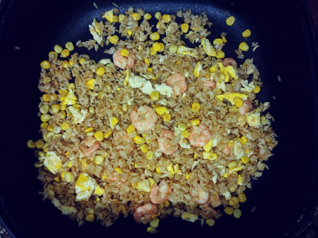 鲜虾炒饭