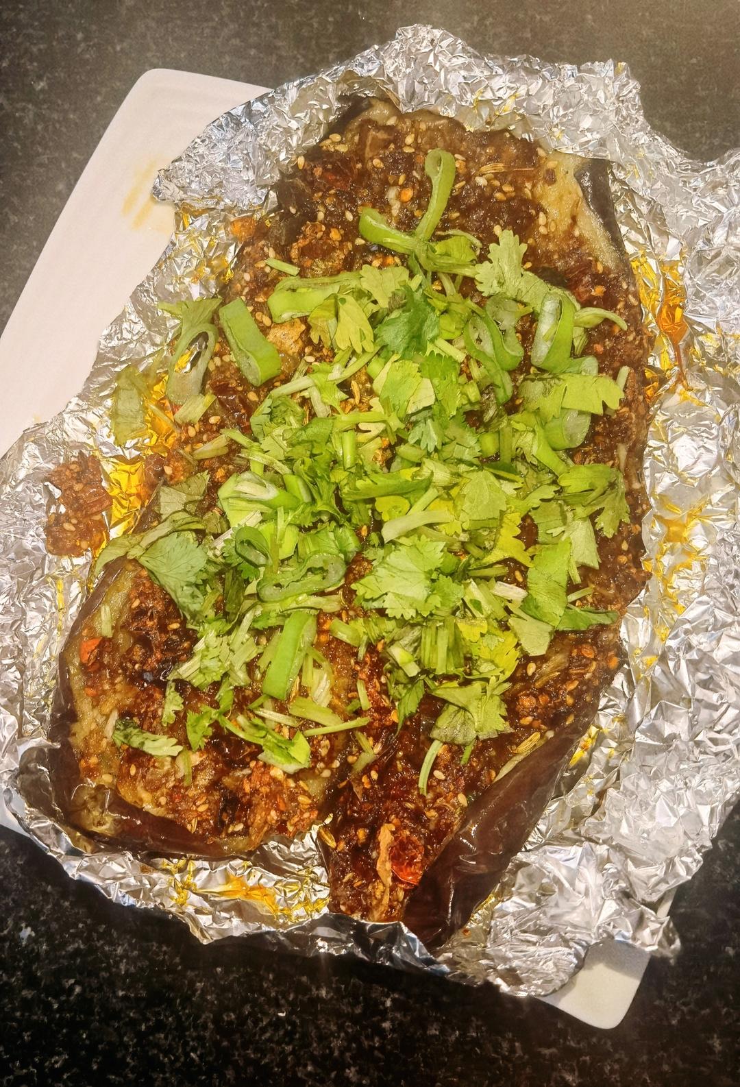 空气炸锅超简单的爆香蒜蓉烤茄子