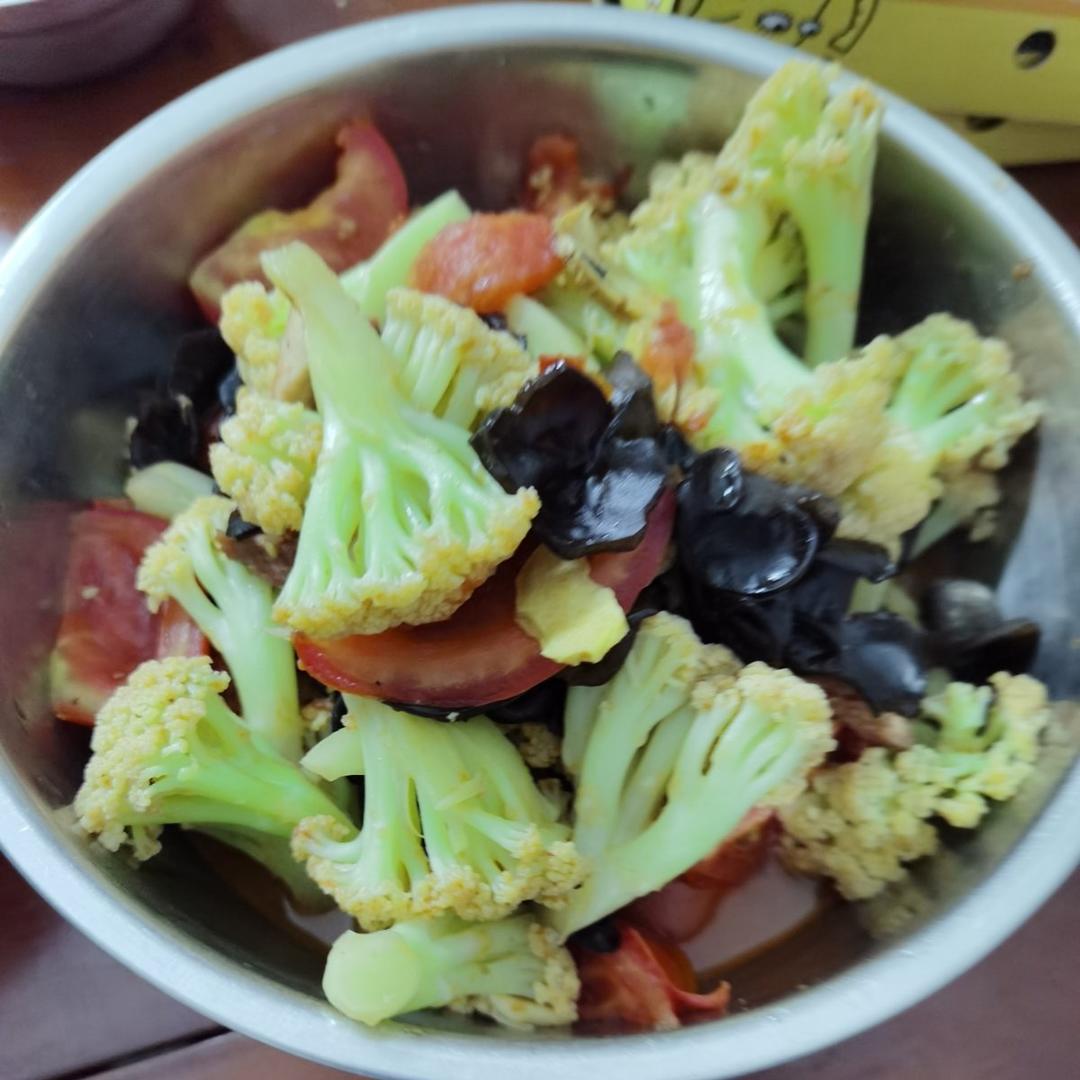 香甜低脂好吃到飞起-花菜木耳炒鸡蛋