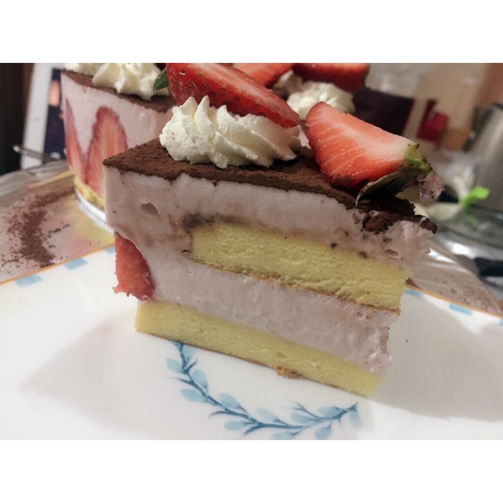 巧克力草莓慕斯蛋糕