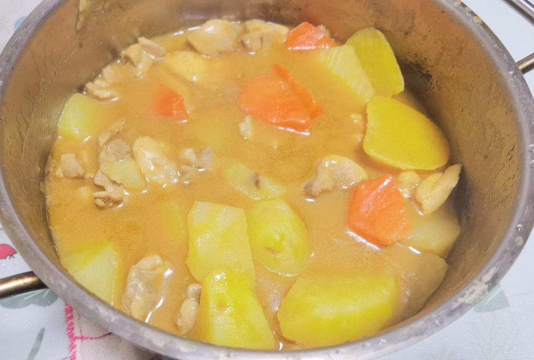 一学就会的土豆鸡肉咖喱饭