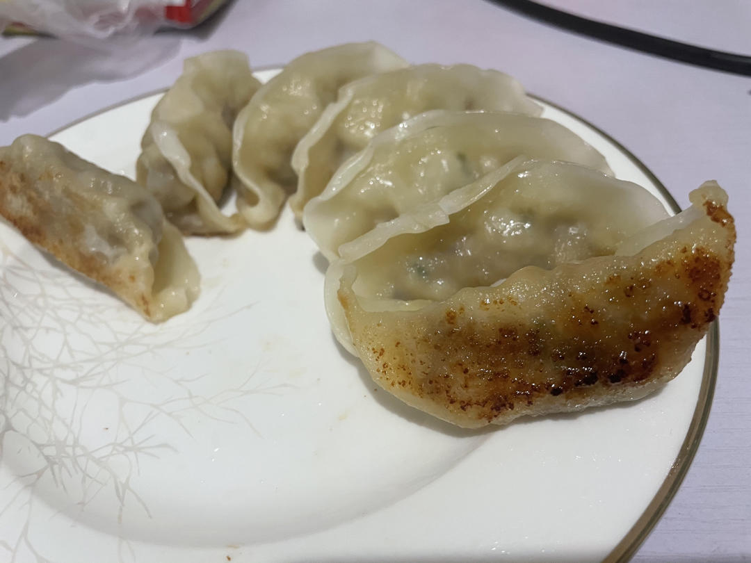 好吃快捷的煎饺（任意饺子可做）