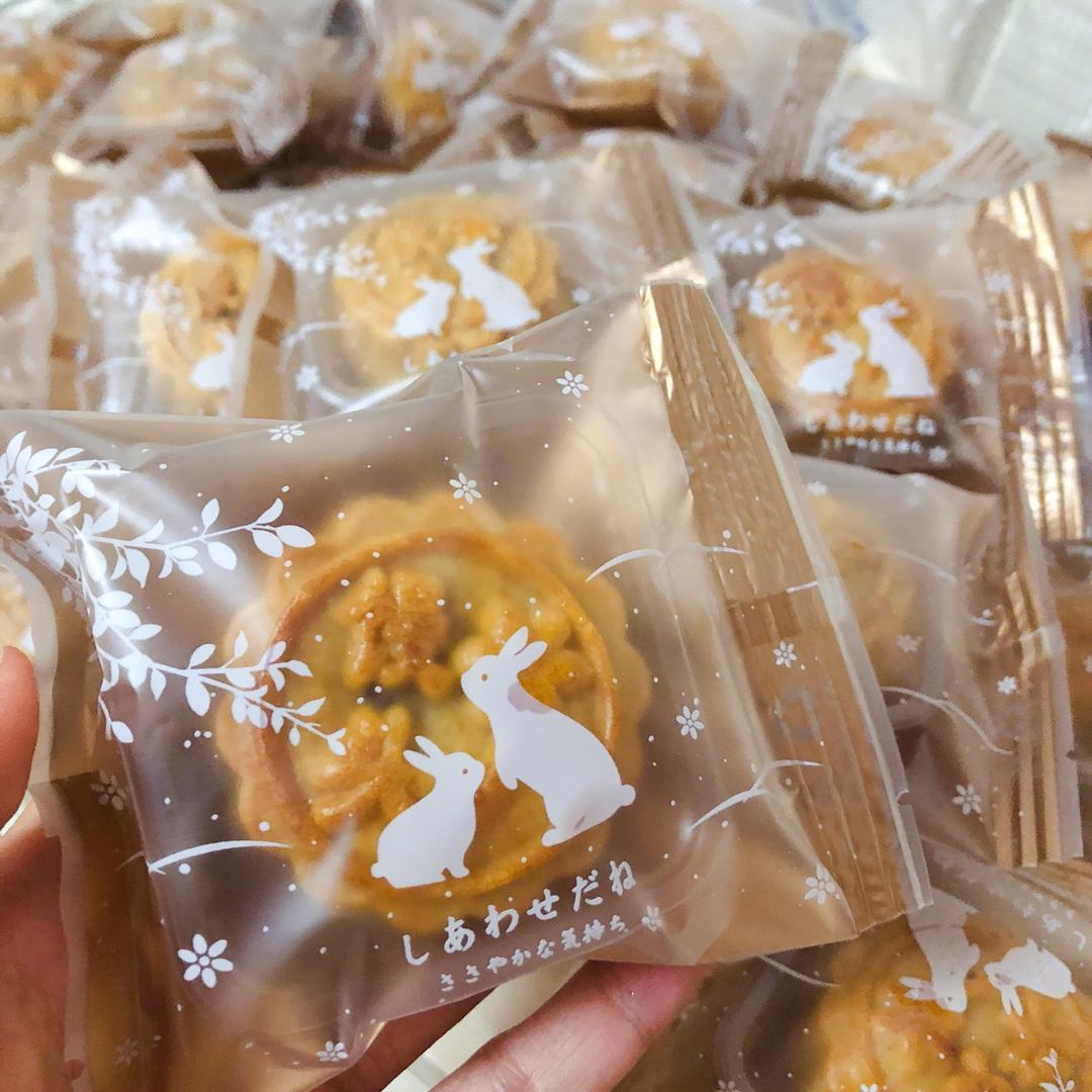 广式月饼——蛋黄莲蓉月饼