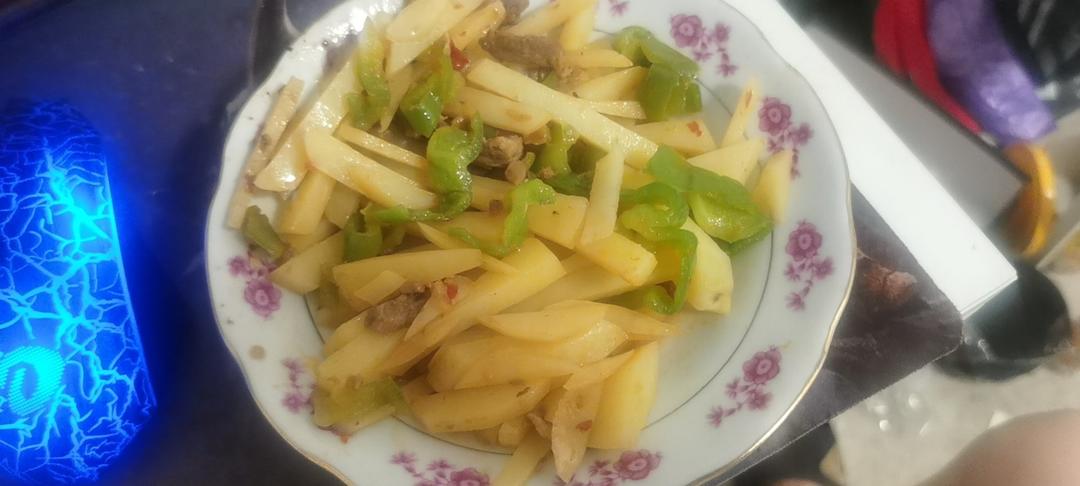 青椒土豆炒牛肉