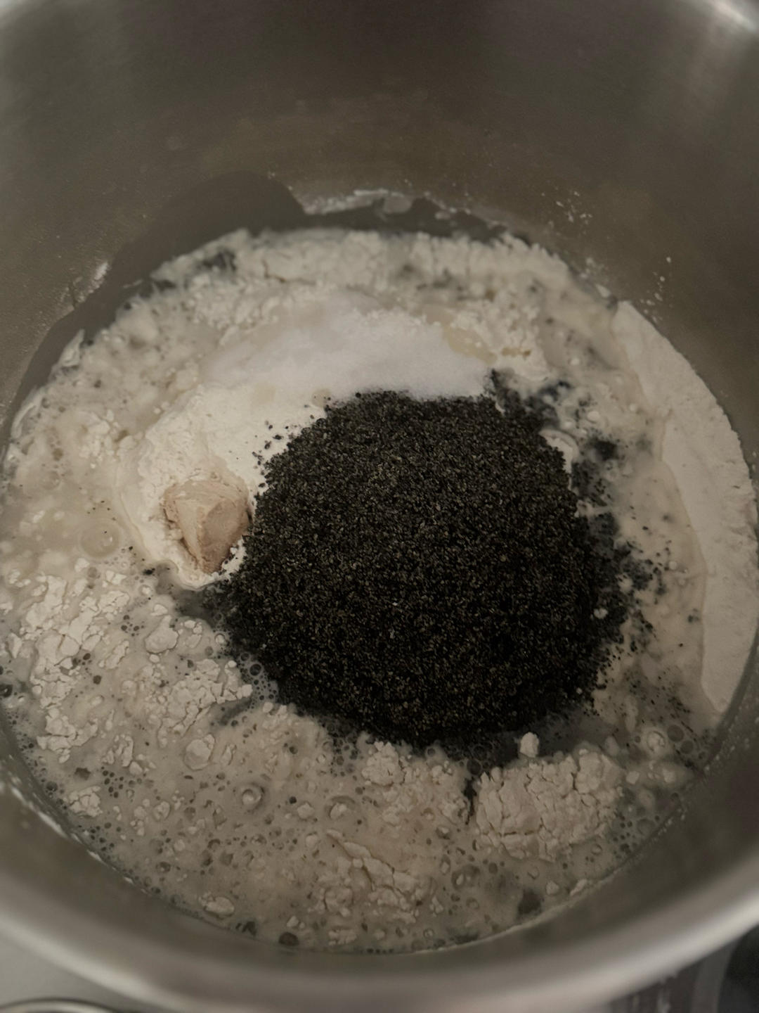 双倍黑芝麻奶酥贝果🥯一起吃养生贝果吧