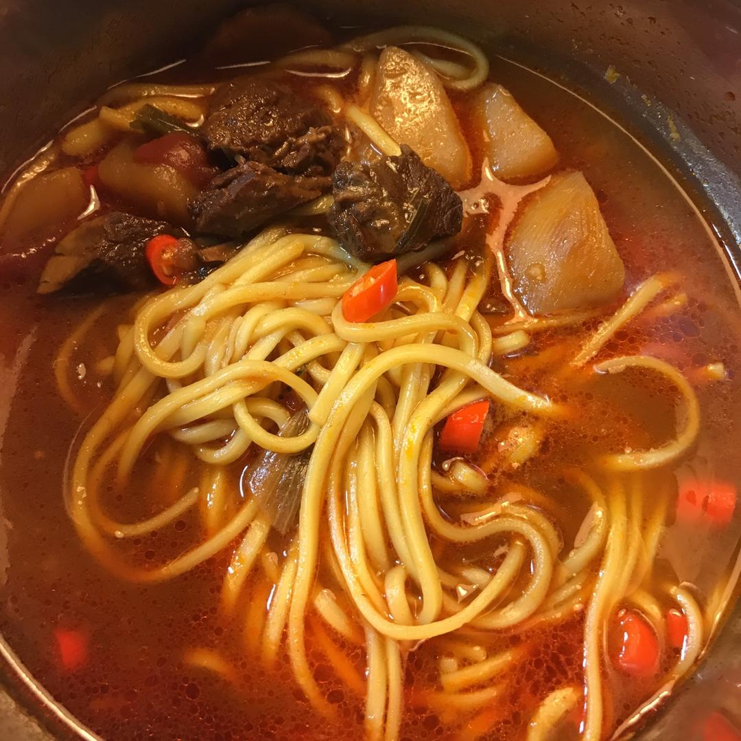 番茄牛肉面