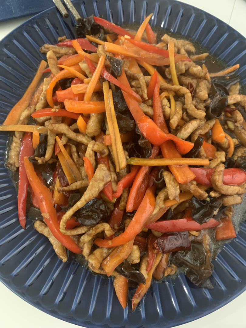 🌟传统版糖醋汁鱼香肉丝，大人孩子的最爱，我也喜欢吃，不放豆瓣酱才是老味道，快来试试吧。