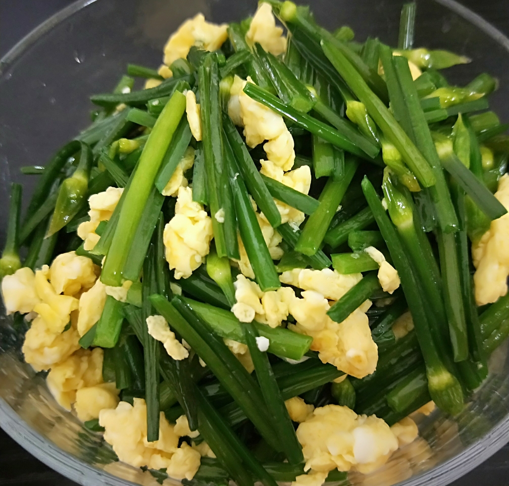 鸡蛋炒韭菜花的做法