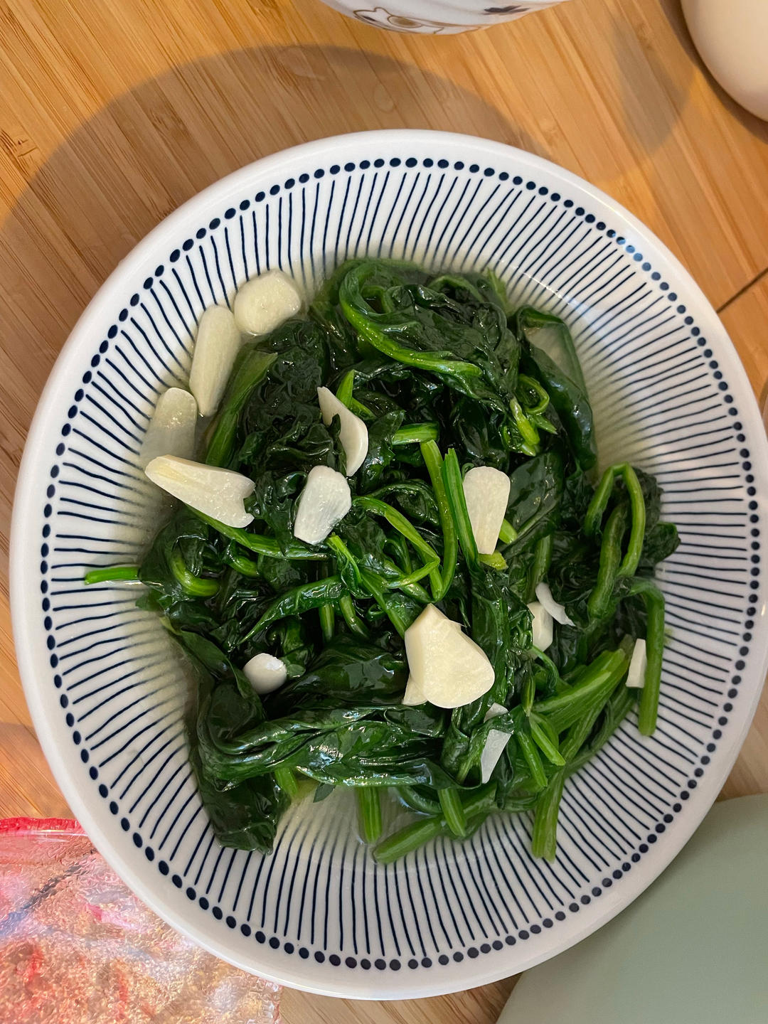 不涩口又嫩的清炒菠菜