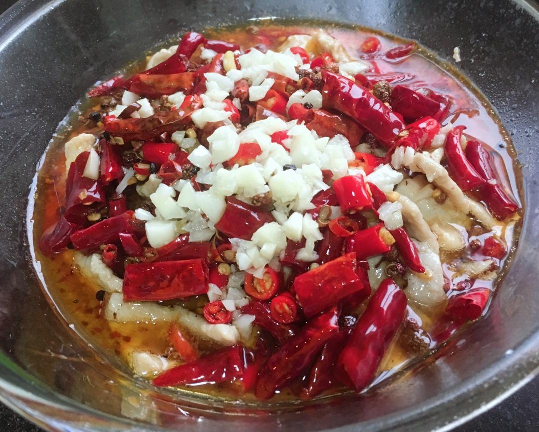 厨师长教你：“水煮肉片”的正宗做法，这味道真的很四川
