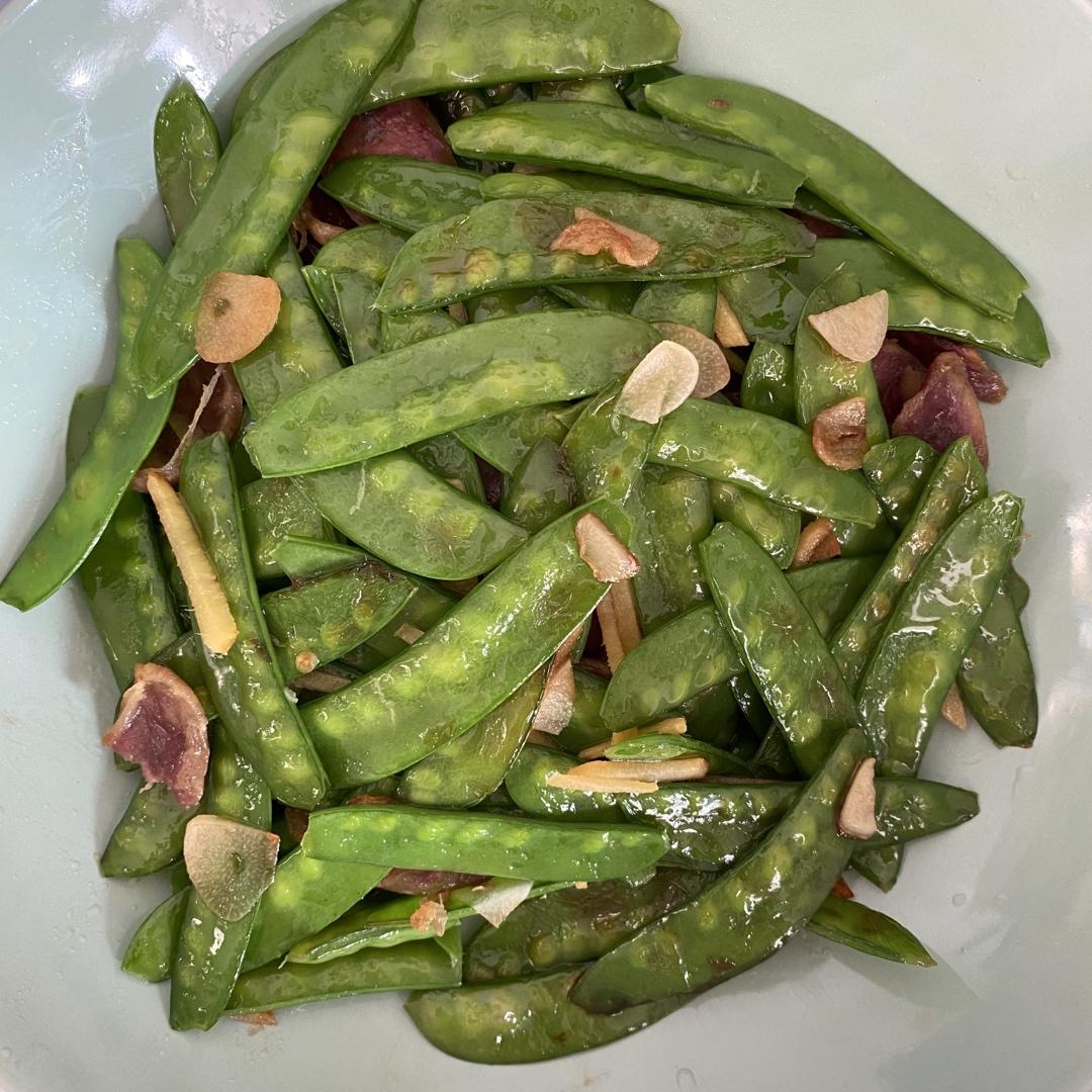 超脆爽的荷兰豆炒香肠