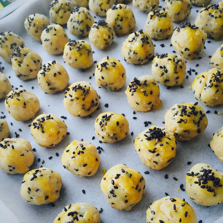 美味花生小小酥