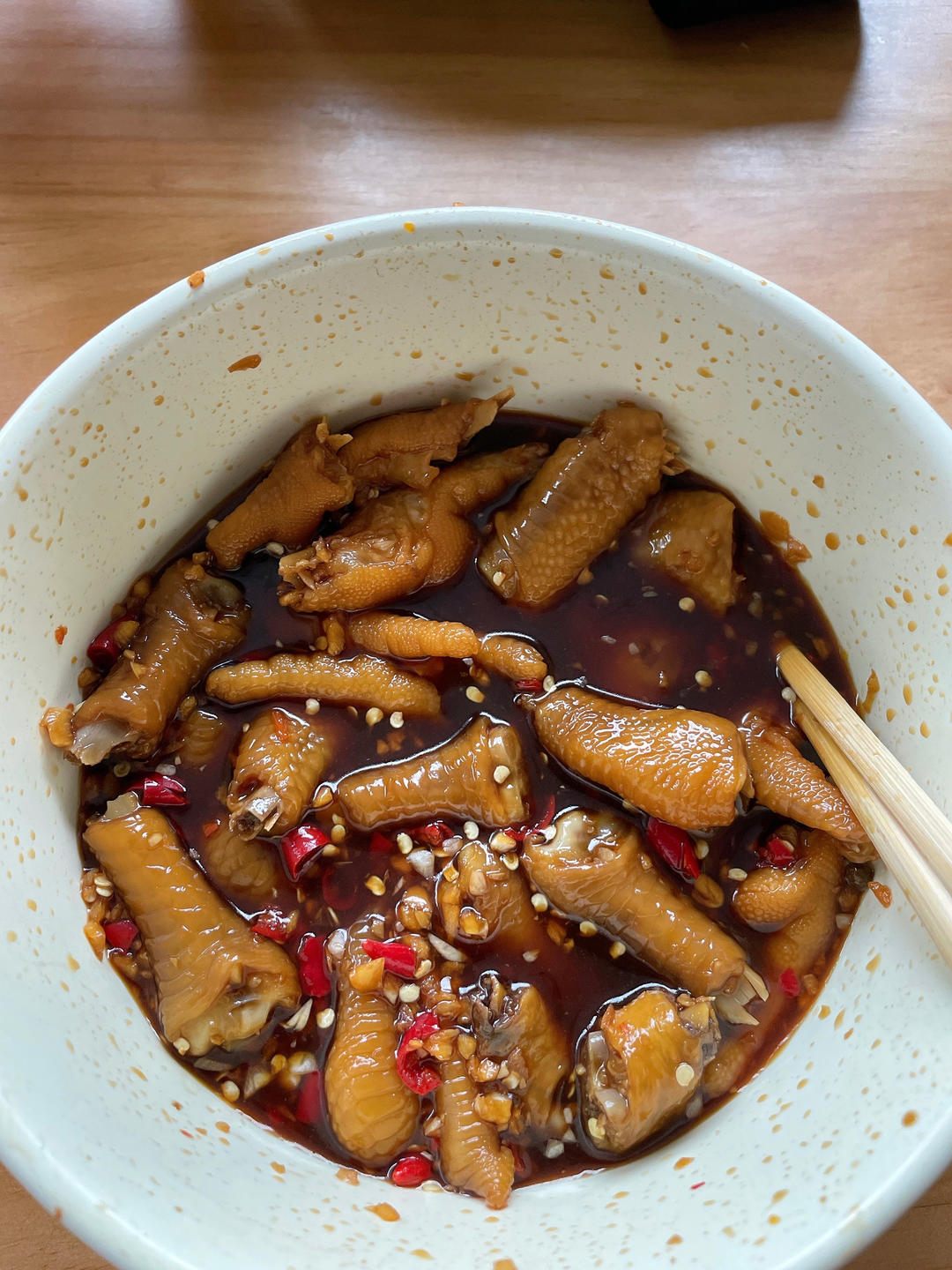 绝对不会后悔的酸辣鸡爪