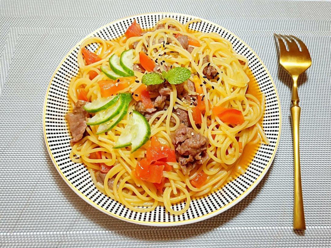 番茄肉酱意大利面