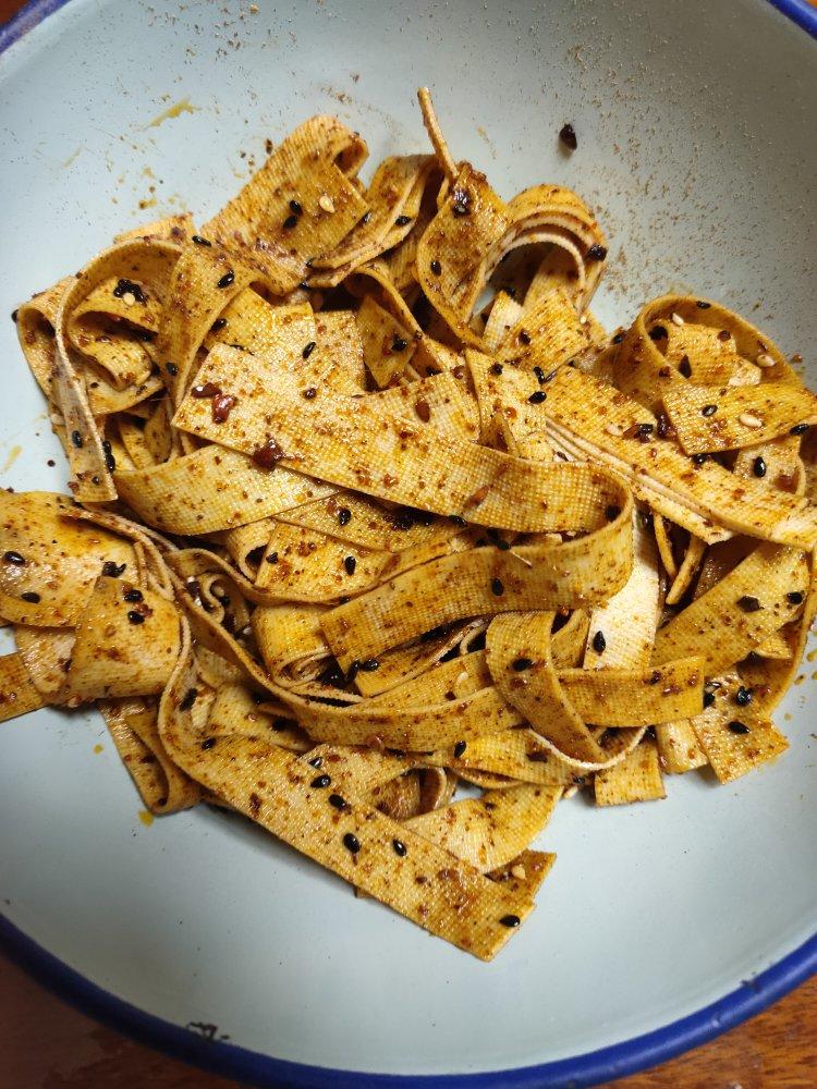 超简单的辣条（豆皮版）好吃到哭