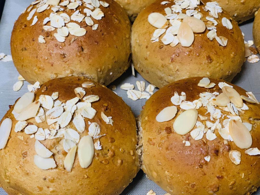 全麦坚果包～烤箱面包机都适用