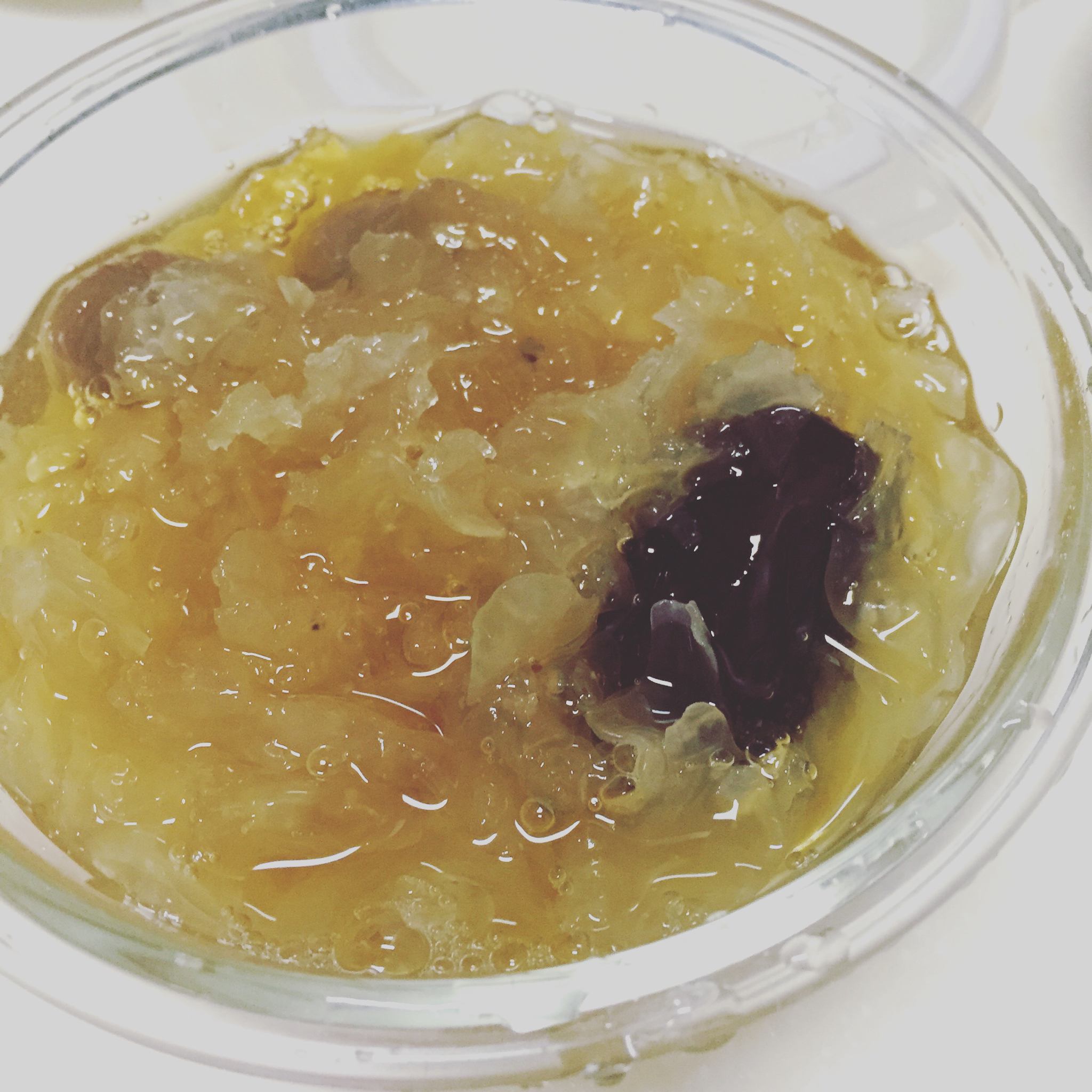 雪耳莲子红枣百合羹-滋润养颜糖水
