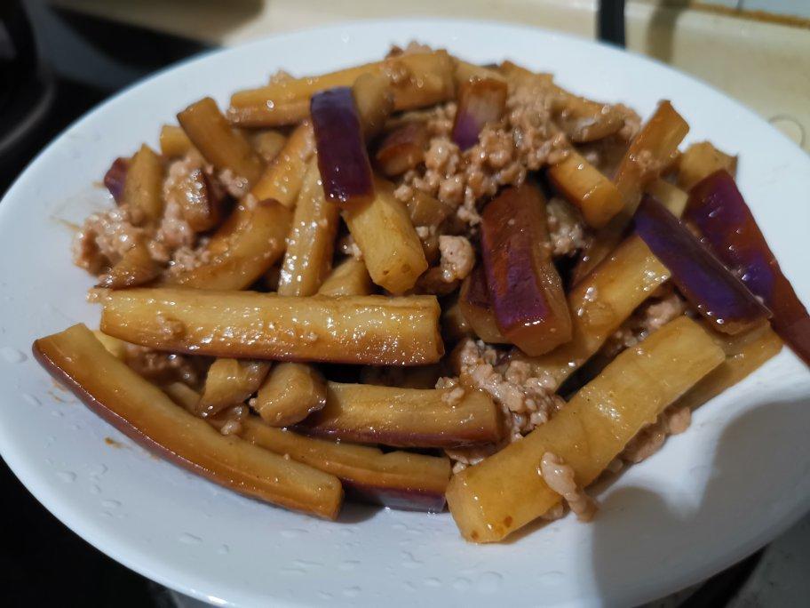 厨师长教你：“肉末烧茄子”的家常做法，口感软糯适合下饭，收藏