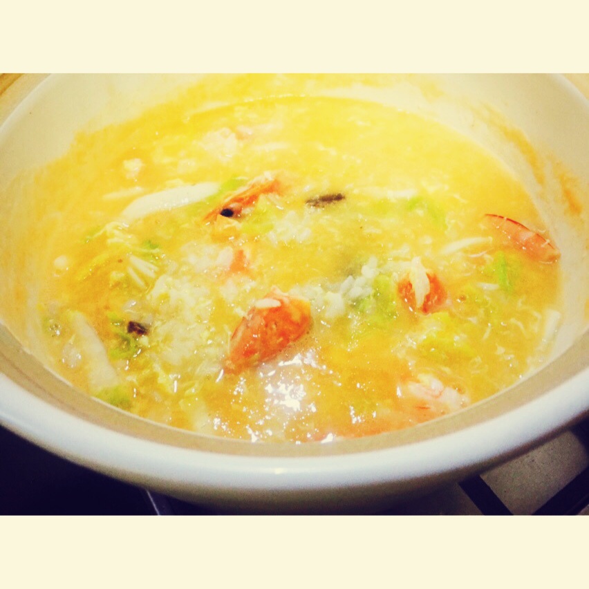 鲜虾砂锅粥